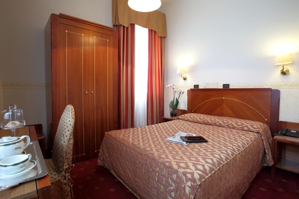Rechigi Park Hotel Modena Dış mekan fotoğraf