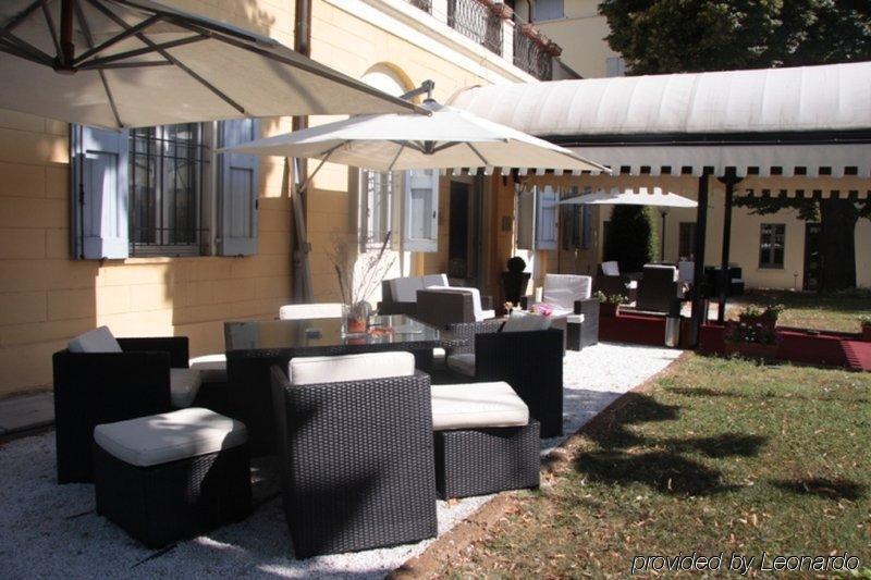 Rechigi Park Hotel Modena Restoran fotoğraf